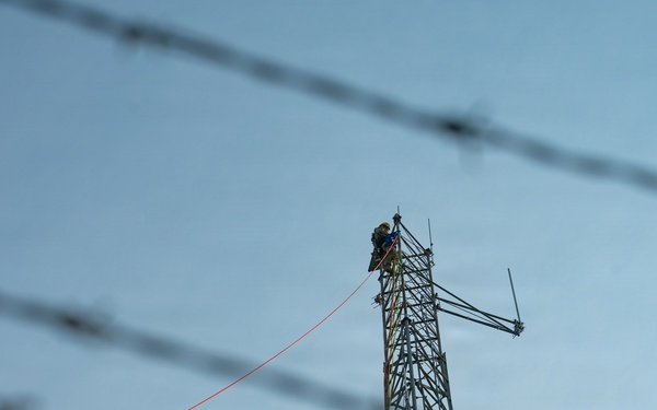 213th EIS communications work