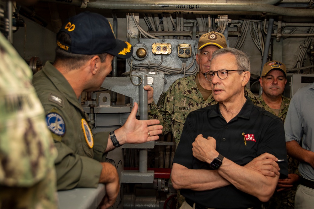 PTDO Under Secretary of the Navy visits USS Nimitz (CVN 68)