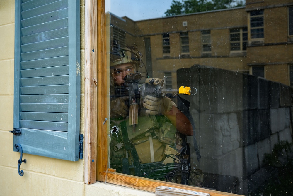 Indiana National Guard Soldiers conduct simulated mission through Combat Readiness Exercise 2026
