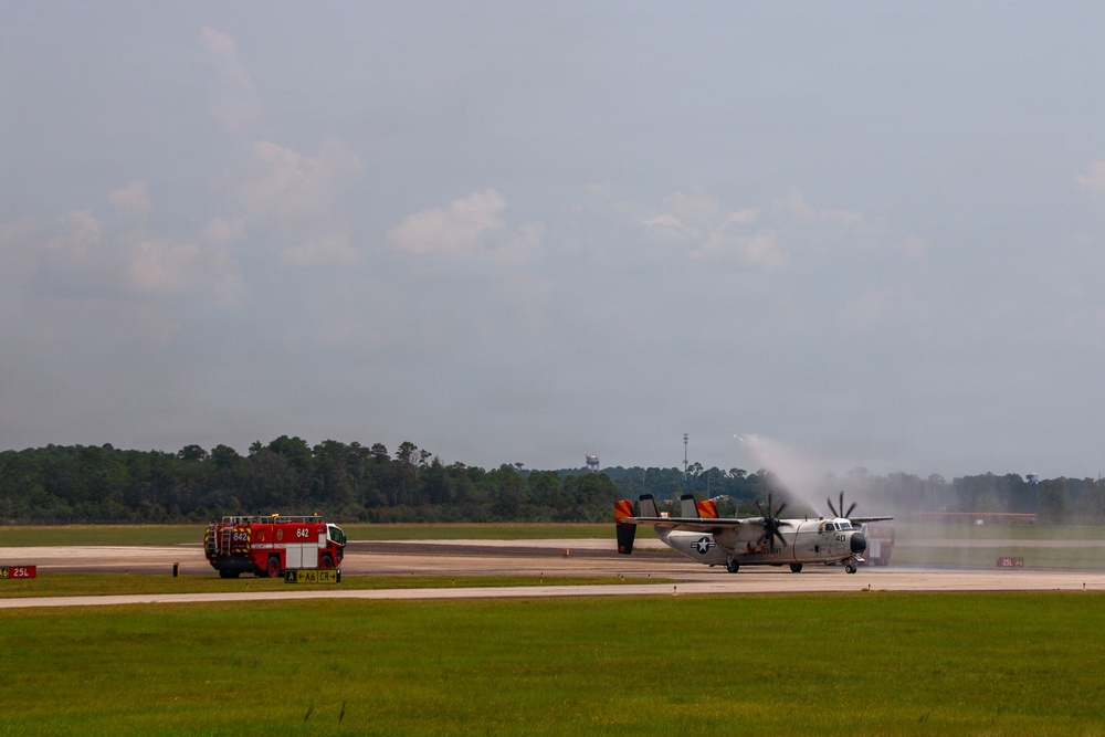 C-2A Greyhound's Six Decades of Service Ends with Landing at NAS Pensacola