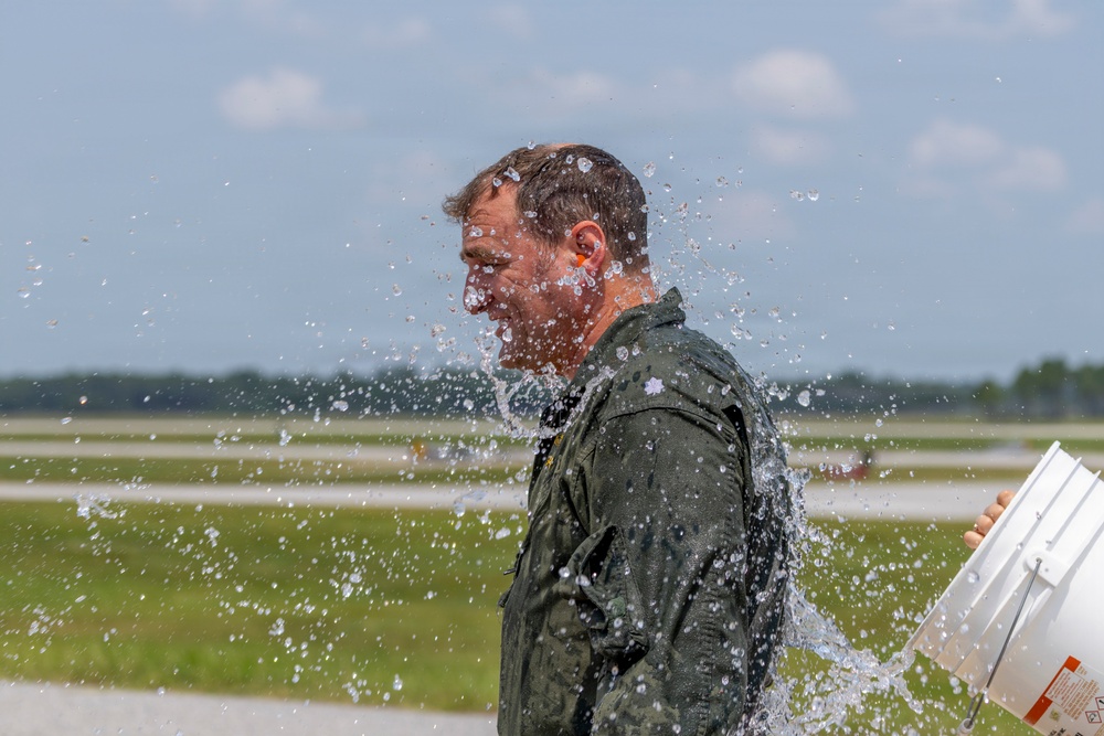 C-2A Greyhound's Six Decades of Service Ends with Landing at NAS Pensacola