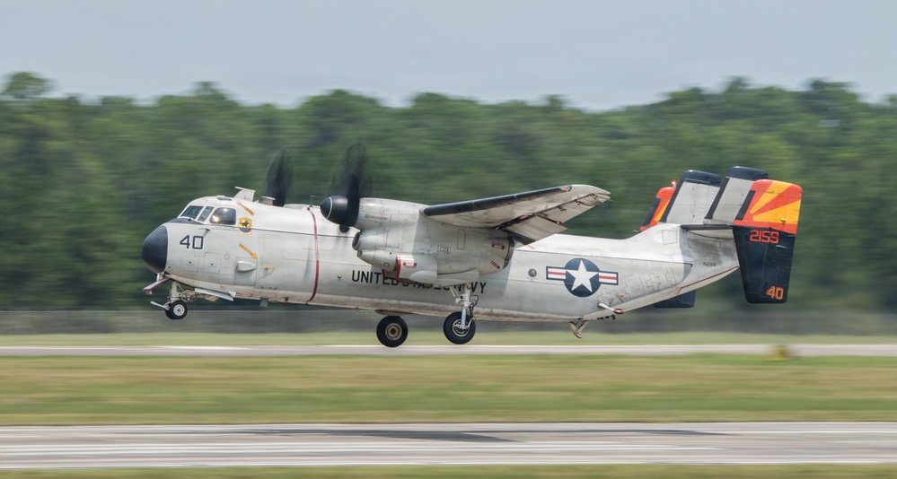 C-2A Greyhound's Six Decades of Service Ends with Landing at NAS Pensacola