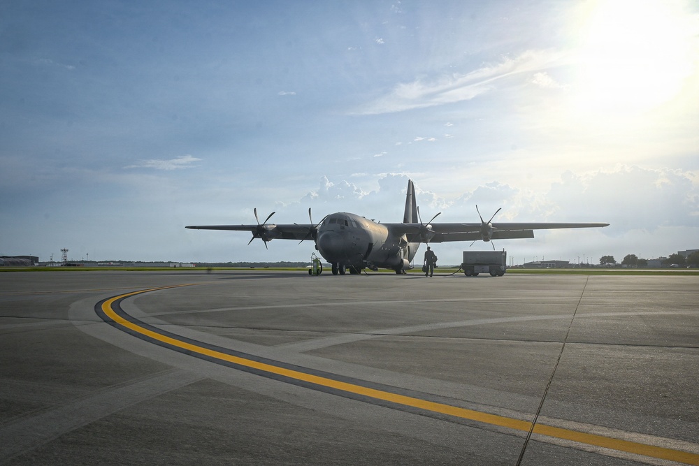 165th Airlift Wing builds tactical airlift readiness through formation flight and combat offload training