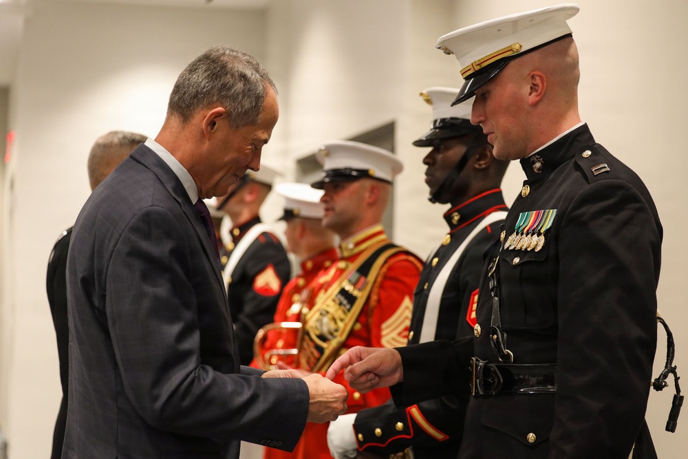 Lt. Gen. Andrew M. Niebel hosts Mr. Robert Ruark at Marine Barracks Washington's Sunset Parade