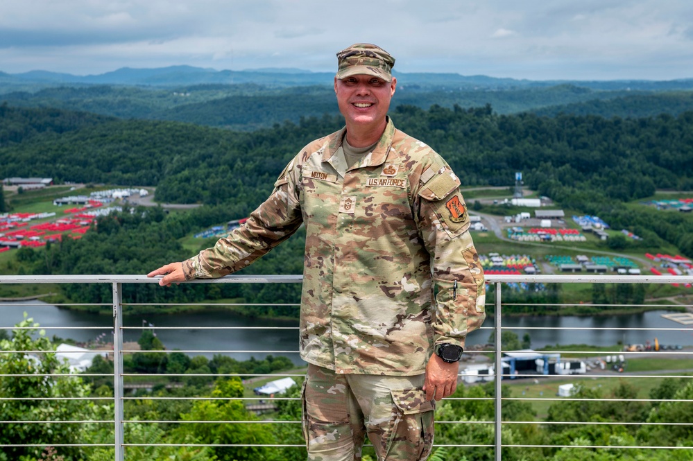 CCMSgt Melton visits summit