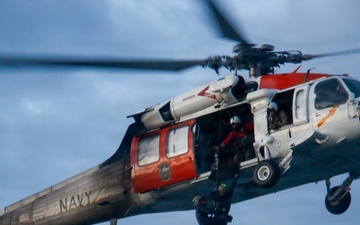 EODMU 11 and NAS Whidbey Island SAR Conduct Joint Casting Exercise