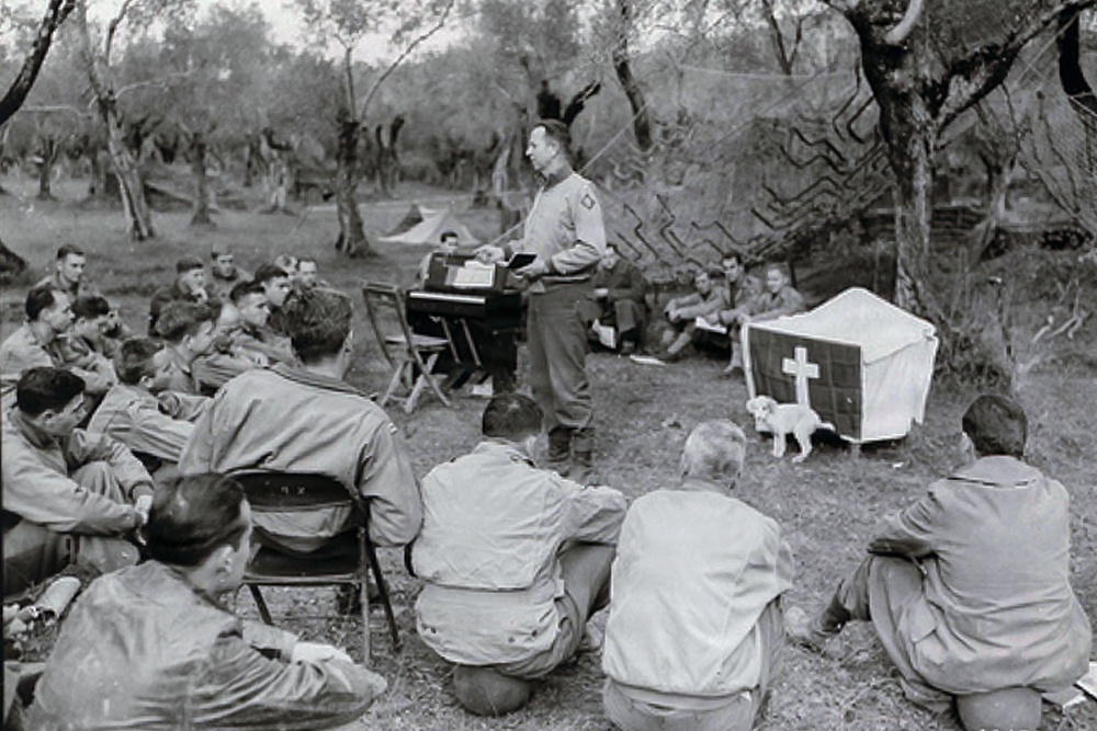 World War II chaplain provides religious support