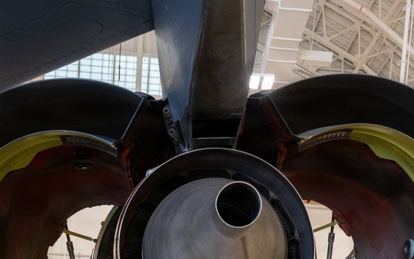 KC-135 Stratotanker Aircraft Maintenance