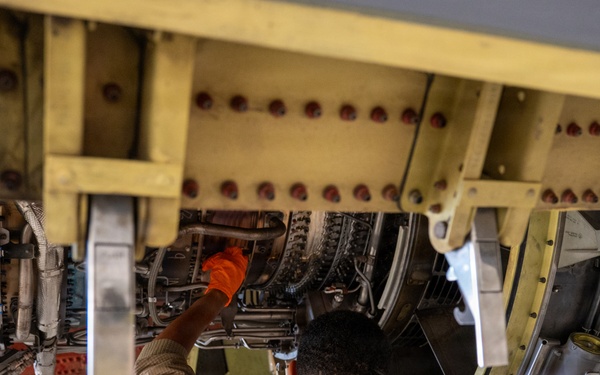KC-135 Stratotanker Aircraft Maintenance
