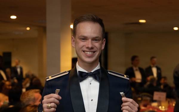 Graduating the Future of Flight: Class 26-14 &amp; 26-12 AU