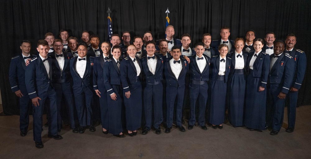 Graduating the Future of Flight: Class 26-14 &amp; 26-12 AU