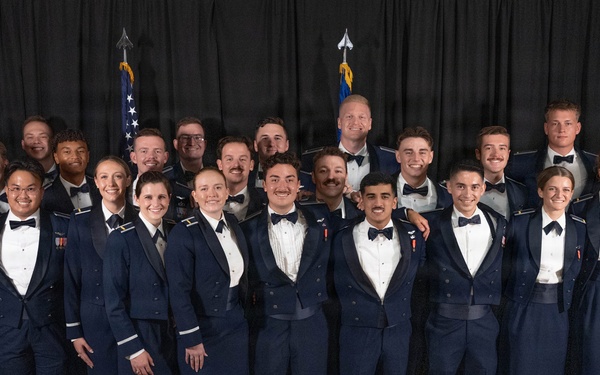 Graduating the Future of Flight: Class 26-14 &amp; 26-12 AU
