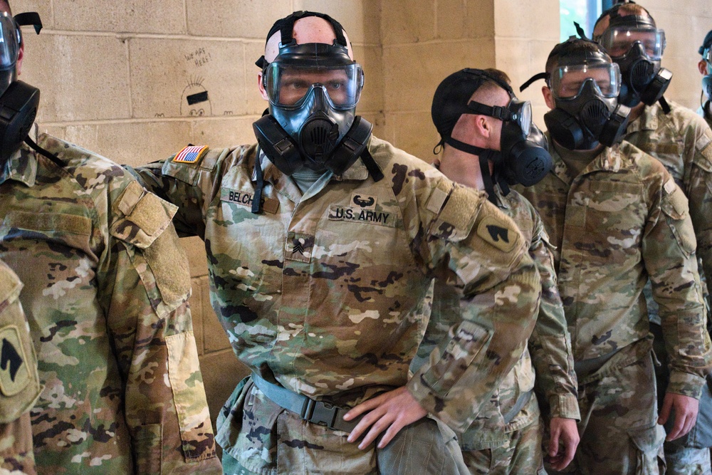 Bravo Battery, 1-623rd Field Artillery Conducts CS Gas Training at Fort Knox
