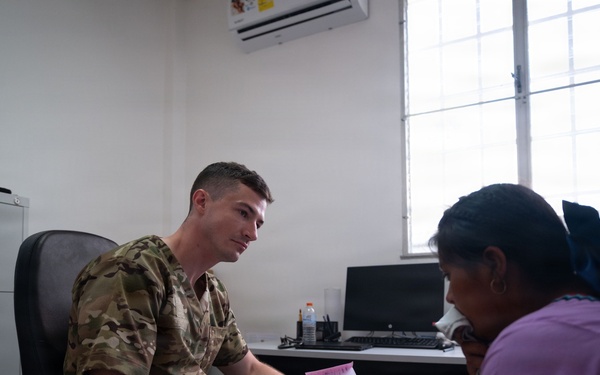 U.S. Army provide medical care throughout the Ngabe-Buglé Comarca