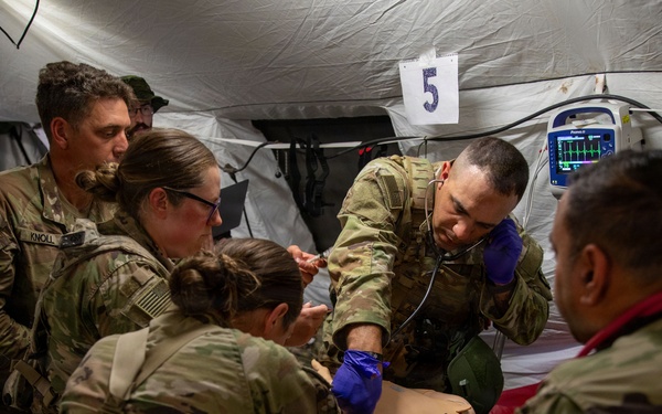 325th Field Hospital conducts medical training during Operation Bold Eagle's Exercise Global Medic 2026