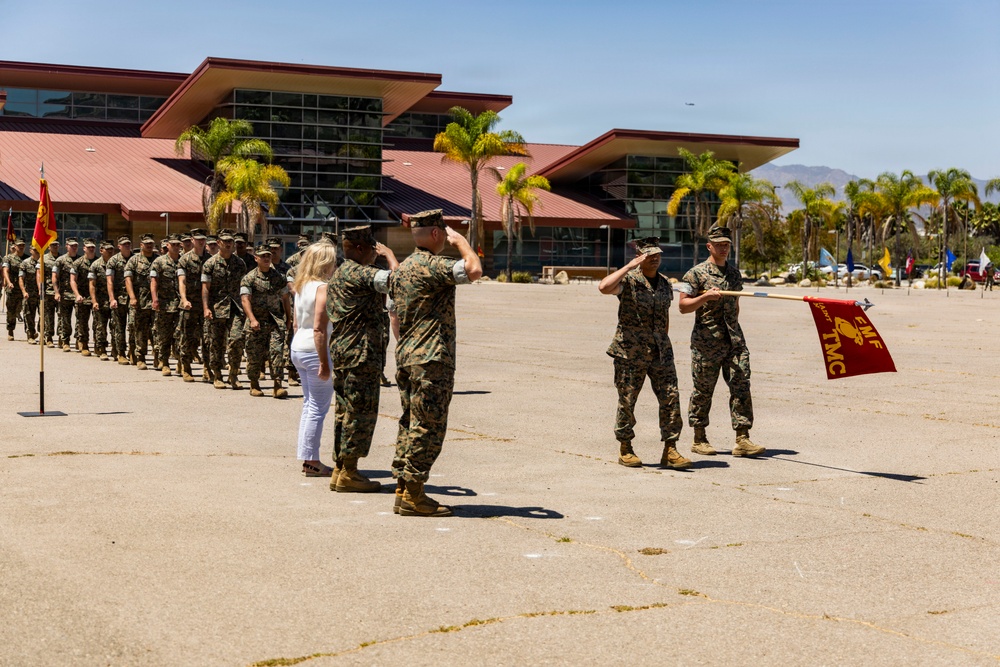 New Leadership: 1st CRR conducts change of command