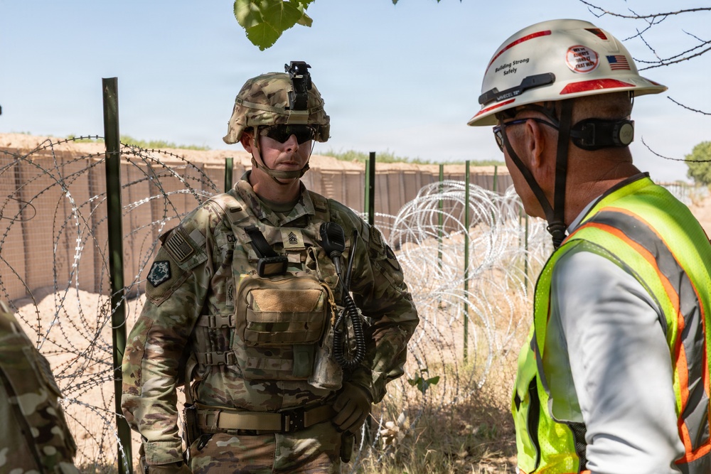 36th Engineer Battalion Leaders coordinate NDA 2 barrier reinforcements