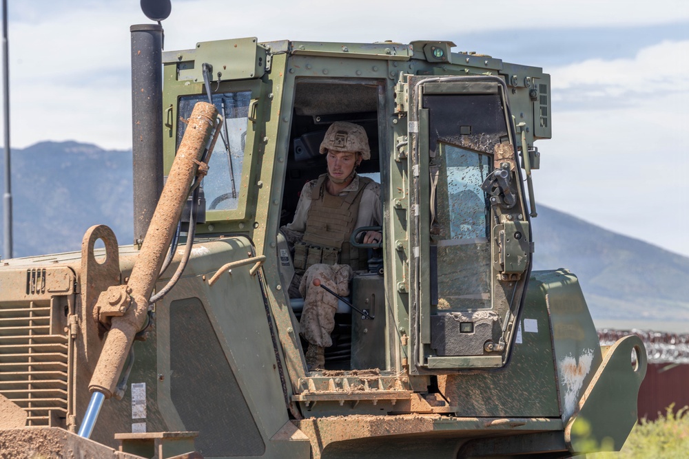 JTF-SB Marines Clear Border Vegetation to Support Border Patrol
