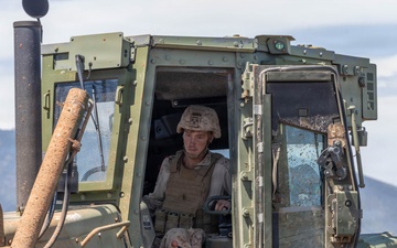 JTF-SB Marines Clear Border Vegetation to Support Border Patrol