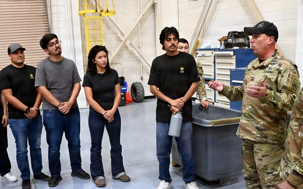 Yuma Proving Ground Soldiers give glimpse of Army life to local recruits