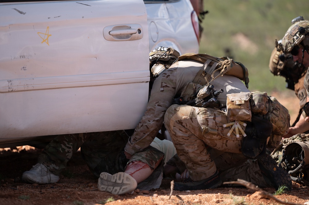 Rescue Airmen train as one force in eight-day pre-deployment exercise Operation Iron Covenant