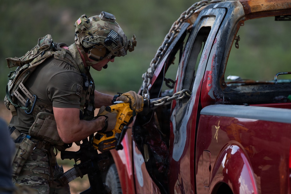 Rescue Airmen train as one force in eight-day pre-deployment exercise Operation Iron Covenant