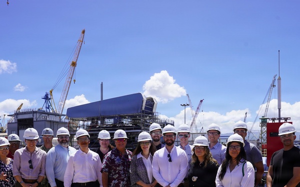 Pearl Harbor Naval Shipyard hosts congressional staff delegation
