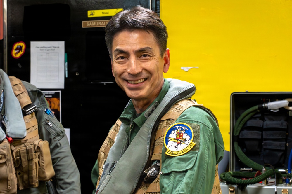 Strengthening the Alliance: F-16 Fam Flight