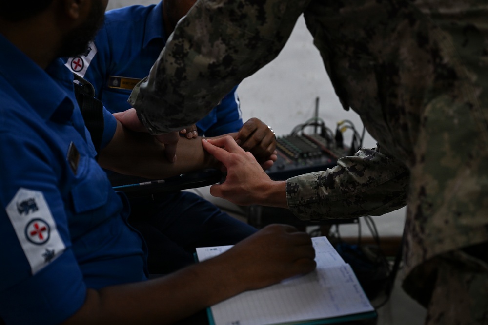 U.S., Sri Lanka Navy Conduct Medical Subject Matter Expert Exchange during CARAT Sri Lanka 26