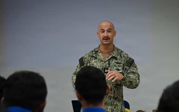U.S., Sri Lanka Navy Conduct Medical Subject Matter Expert Exchange during CARAT Sri Lanka 26