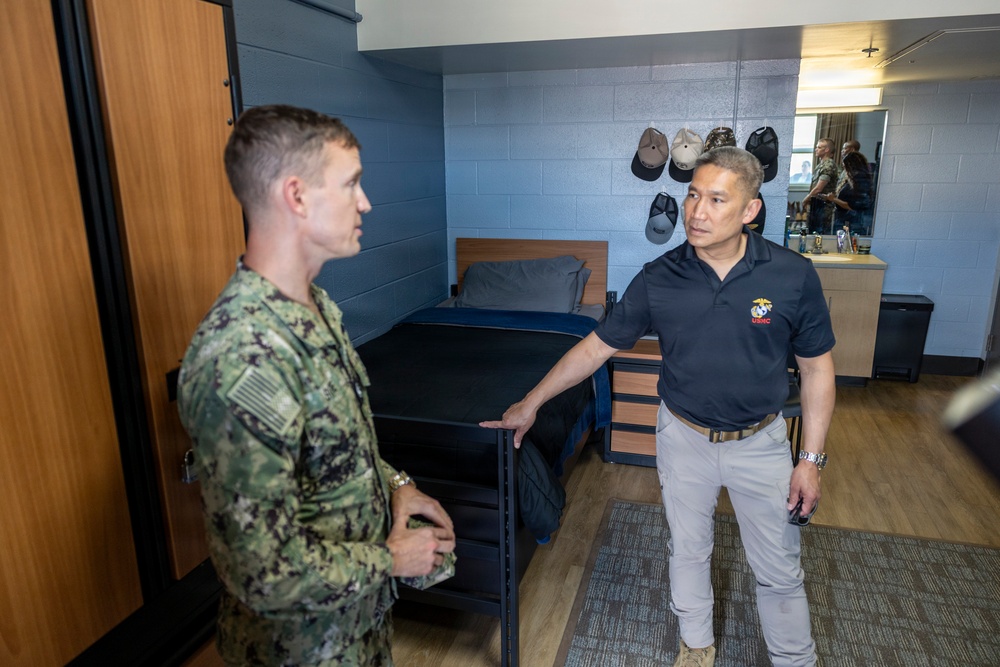 SECNAV Visits Camp Lejeune