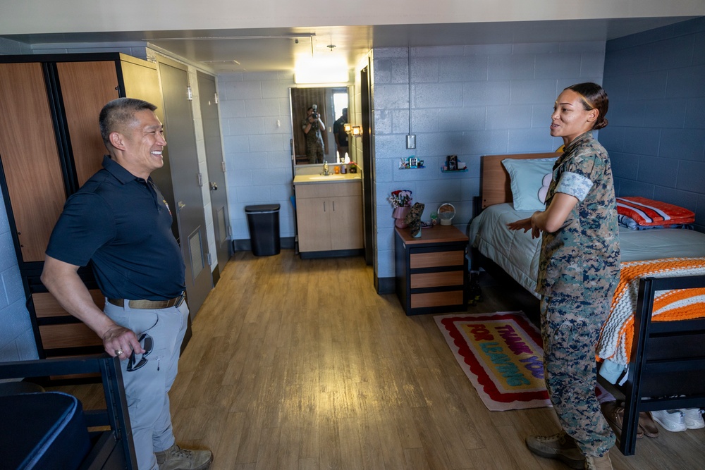 SECNAV Visits Camp Lejeune
