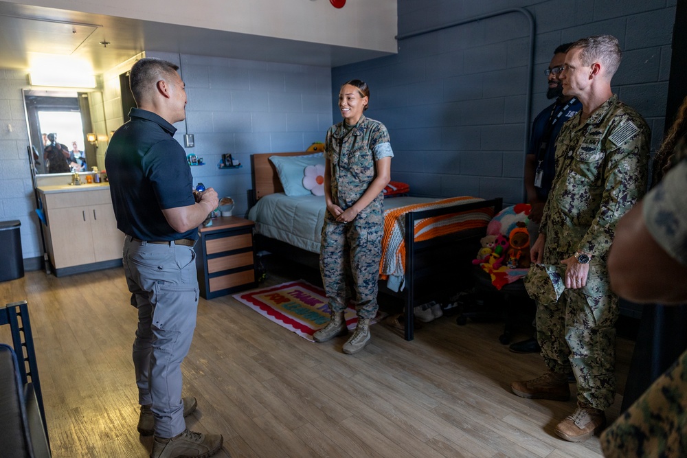 SECNAV Visits Camp Lejeune