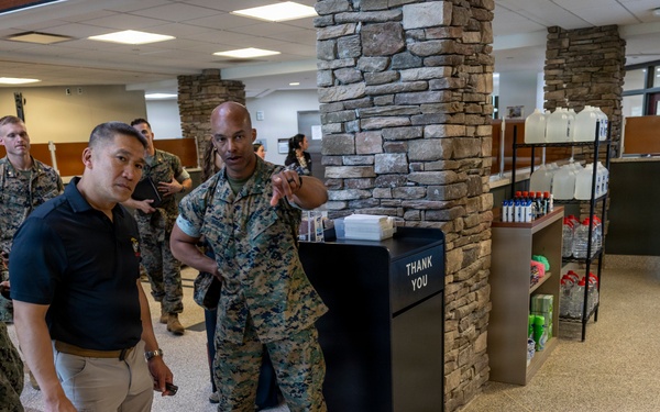 SECNAV Visits Camp Lejeune