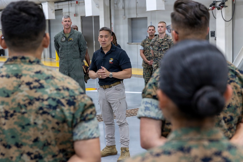 SECNAV Visits Camp Lejeune