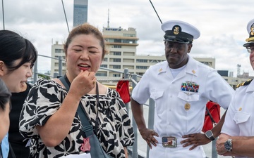 USS Chief (MCM-14) port visit to Niigata, Japan