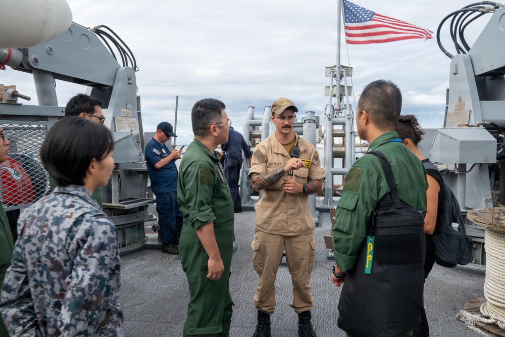 USS Chief (MCM-14) port visit to Niigata, Japan