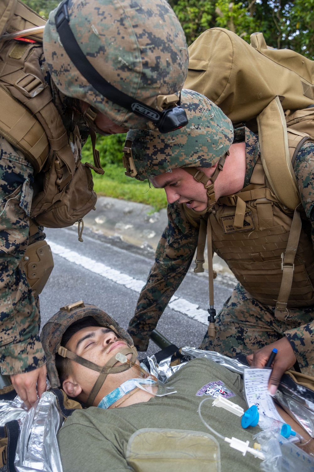 MAG-36 service members demonstrate medical response techniques