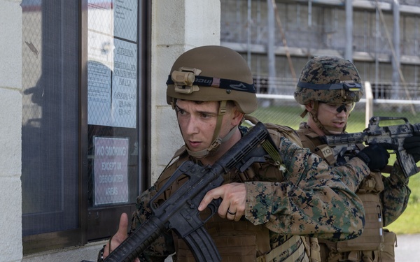 MWSS-172 service members test their skills during CMC course