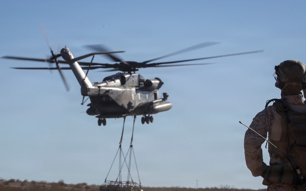 Hook and Go: CLB-2, HMH-462 HST