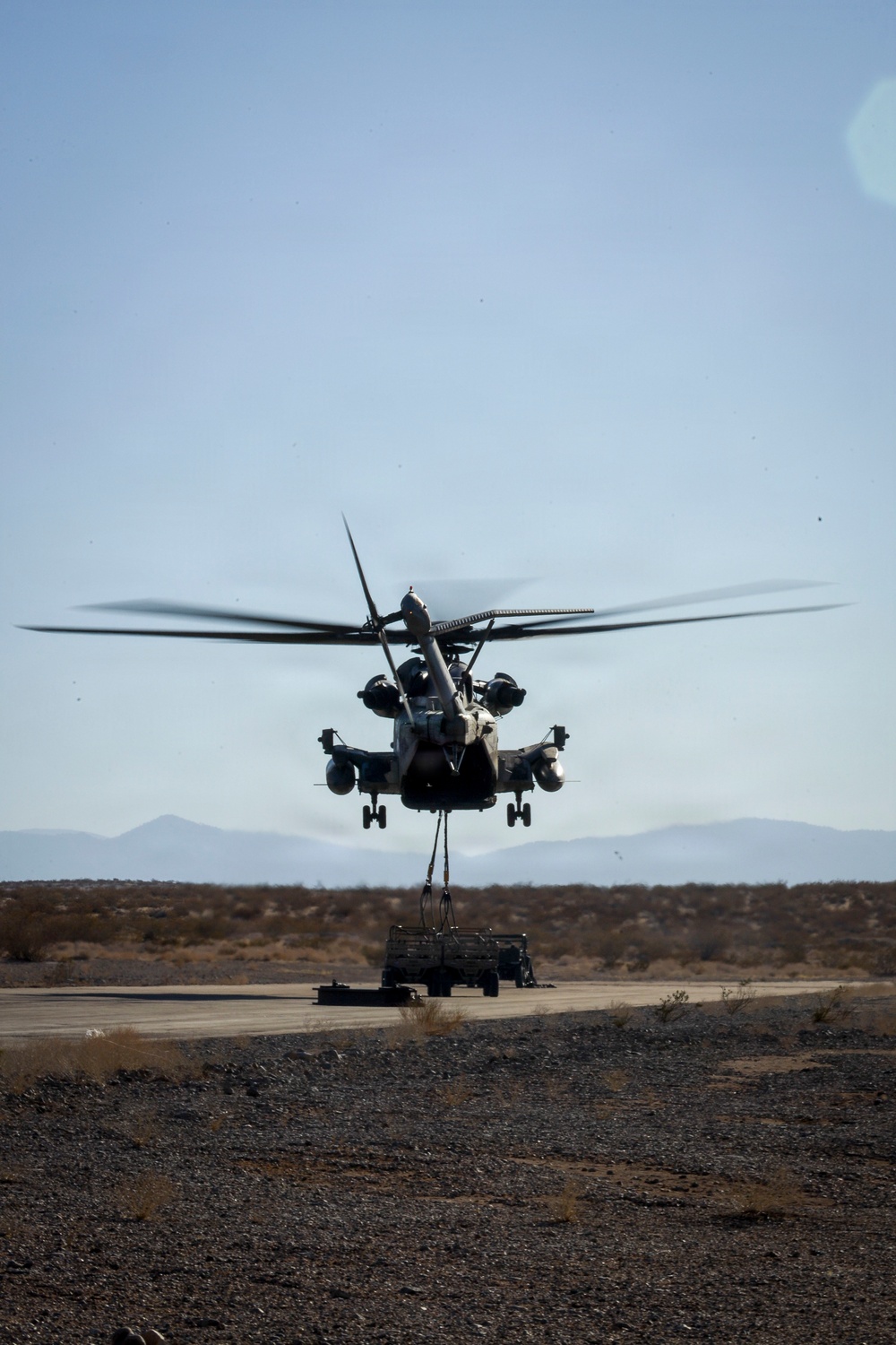 Hook and Go: CLB-2, HMH-462 HST