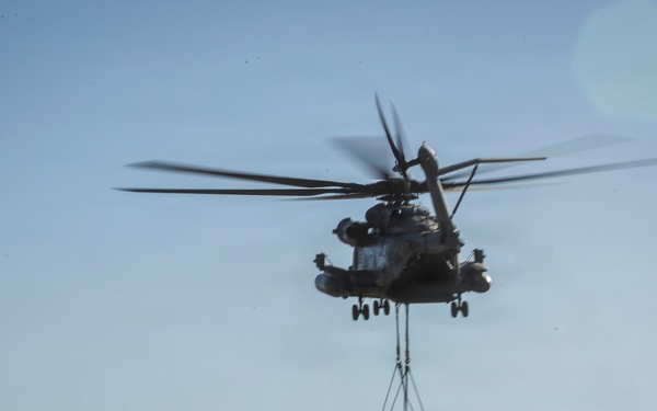 Hook and Go: CLB-2, HMH-462 HST