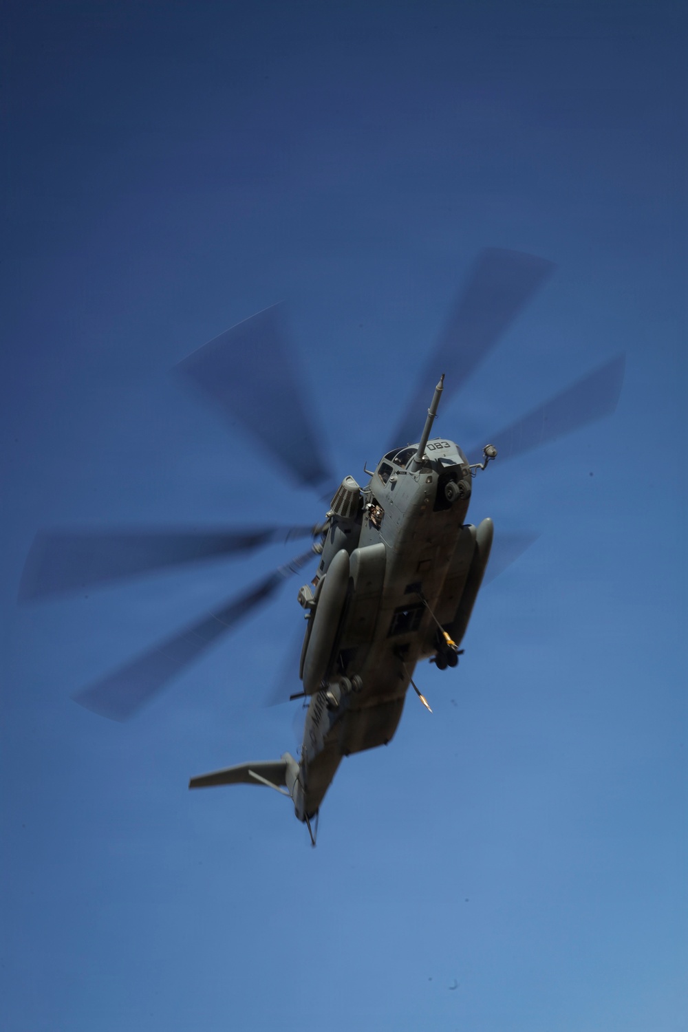 Hook and Go: CLB-2, HMH-462 HST