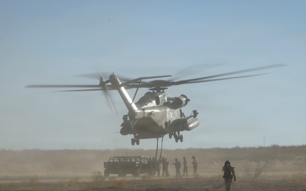 Hook and Go: CLB-2, HMH-462 HST