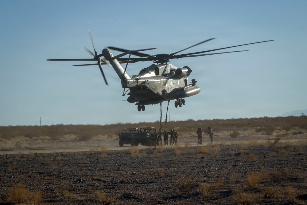 Hook and Go: CLB-2, HMH-462 HST