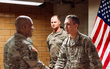 USARPAC commanding general recognizes Soldiers