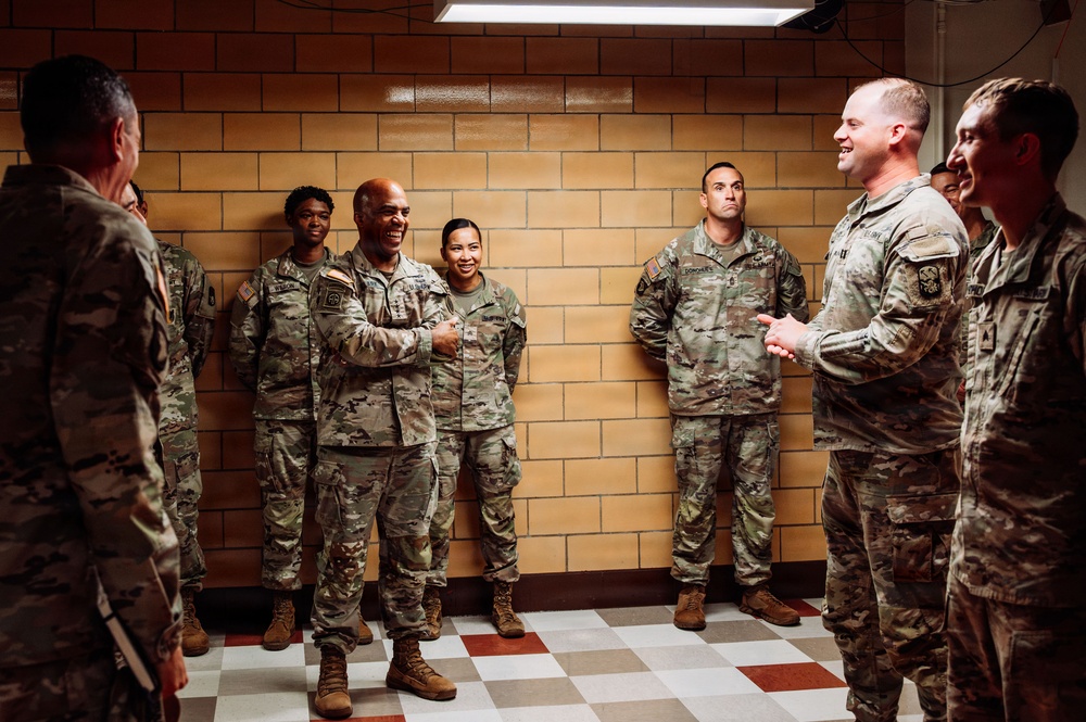 USARPAC commanding general recognizes Soldiers