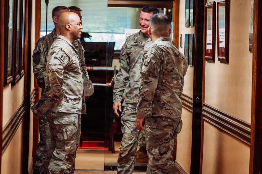 USARPAC commanding general meets with leaders