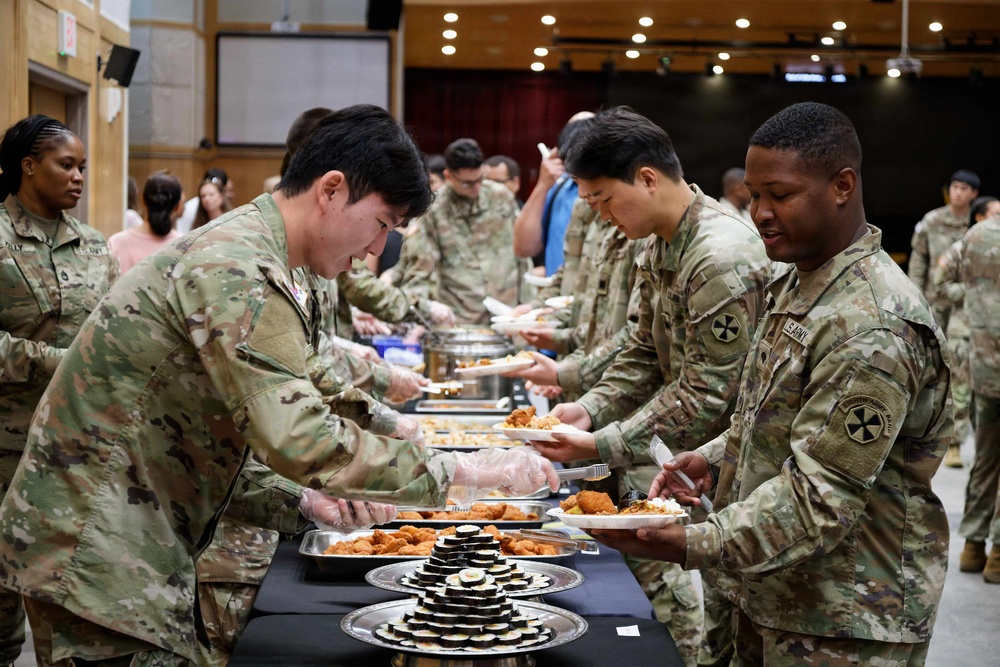 Soldiers Gather for Fellowship Following Ceremony