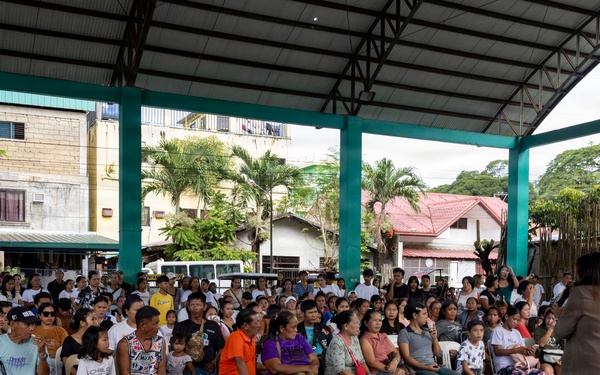 Local Doctors Lead Medical Outreach in Coron
